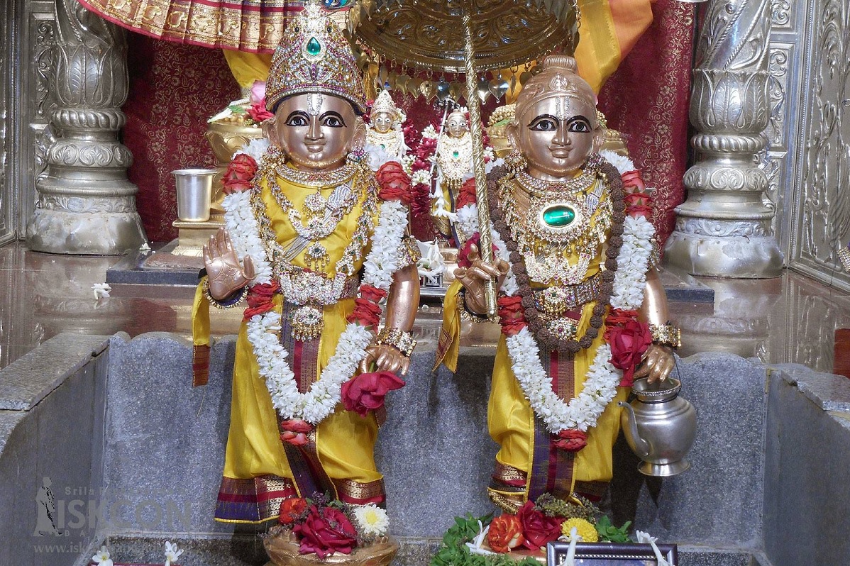 Lord Krishna in Vamana alankara